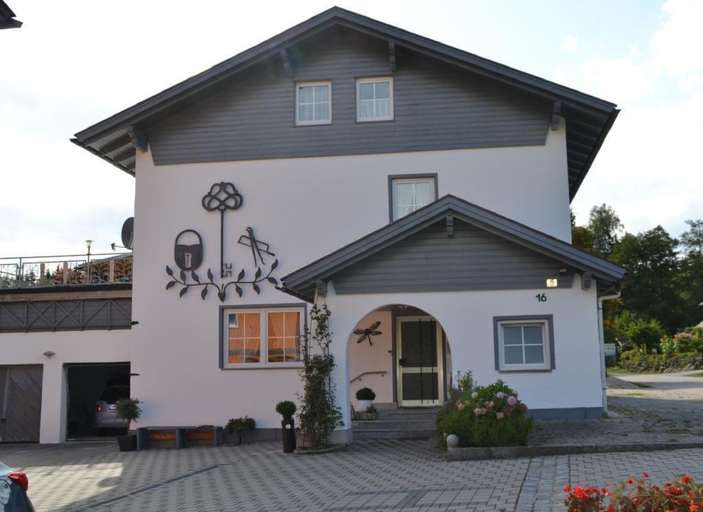 Erlebnispension Zum Wanderer Sepp Arnbruck Exterior photo